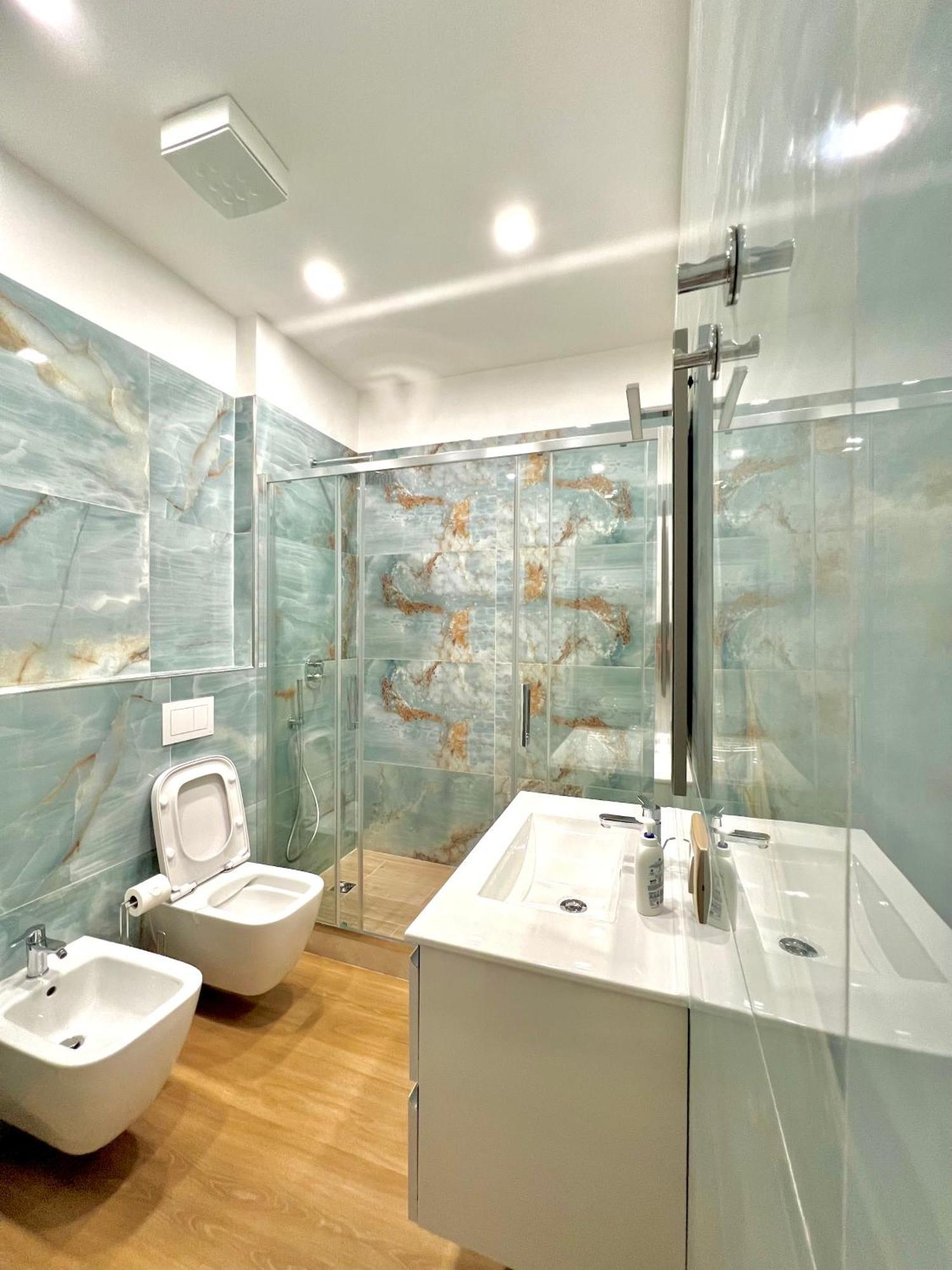 The Dream Apartment 100 M Dal Mare Savona Exteriör bild