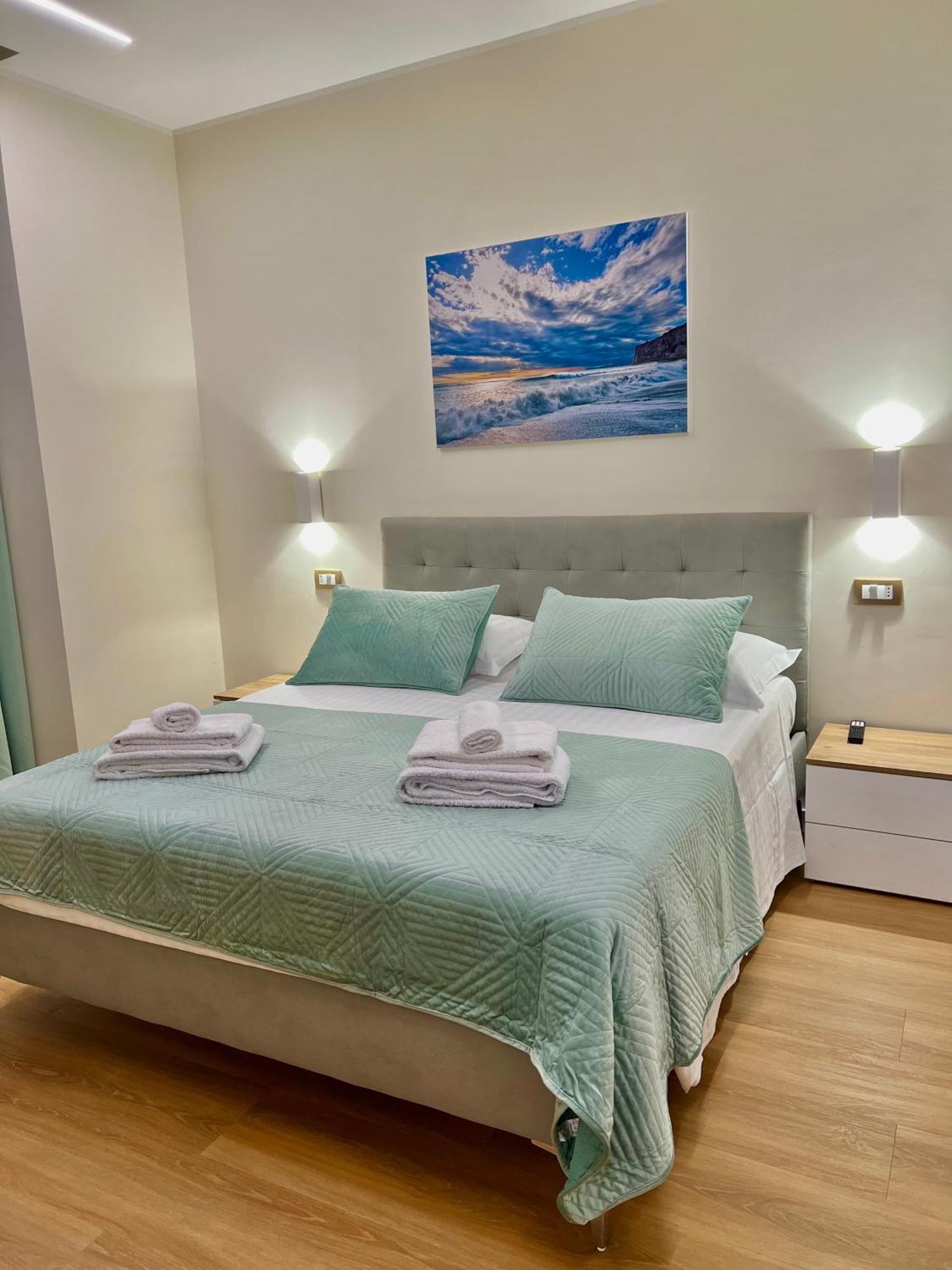 The Dream Apartment 100 M Dal Mare Savona Exteriör bild