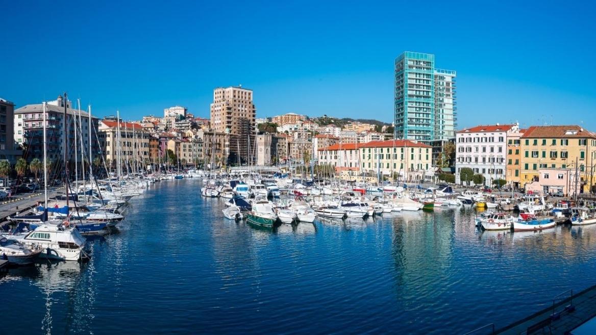 The Dream Apartment 100 M Dal Mare Savona Exteriör bild